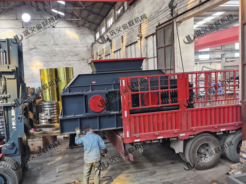 購(gòu)買(mǎi)兩輥破碎機(jī)哪個(gè)廠家好,質(zhì)量怎樣?