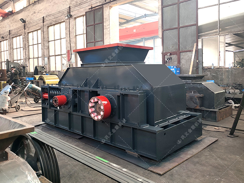 2PGY1200x800半自動(dòng)液壓對輥破碎機(jī)發(fā)貨圖片