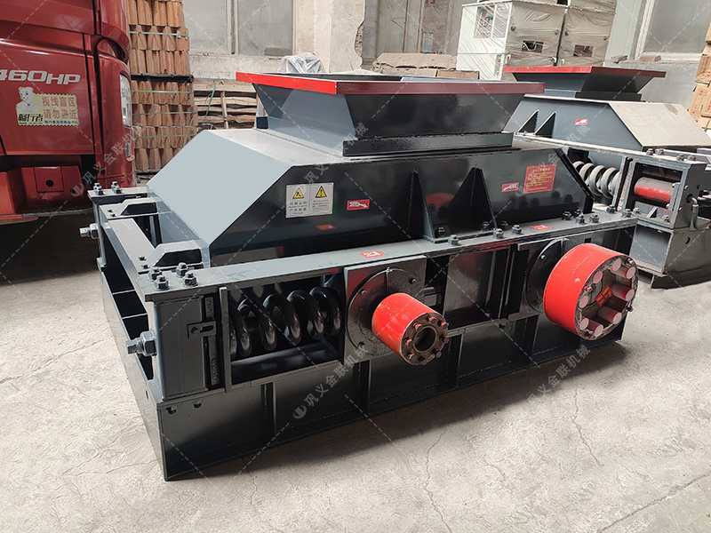 2PGC0809大型雙齒輥破碎機發貨圖片_發往山東濟寧_破碎石頭