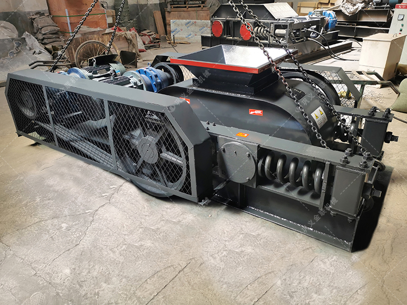 610X400對輥破碎機發(fā)貨圖片_發(fā)往甘肅蘭州_破碎金礦石