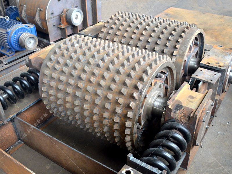 煤矸石雙齒輥破碎機產能多少?多少錢? 煤矸石雙齒輥破碎機產能多少?多少錢?